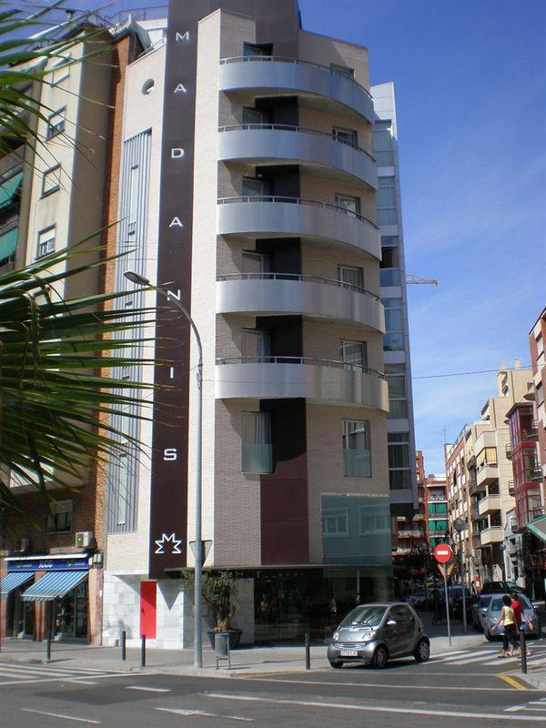 Apartamentos Turisticos Madanis L'Hospitalet de Llobregat Exteriér fotografie