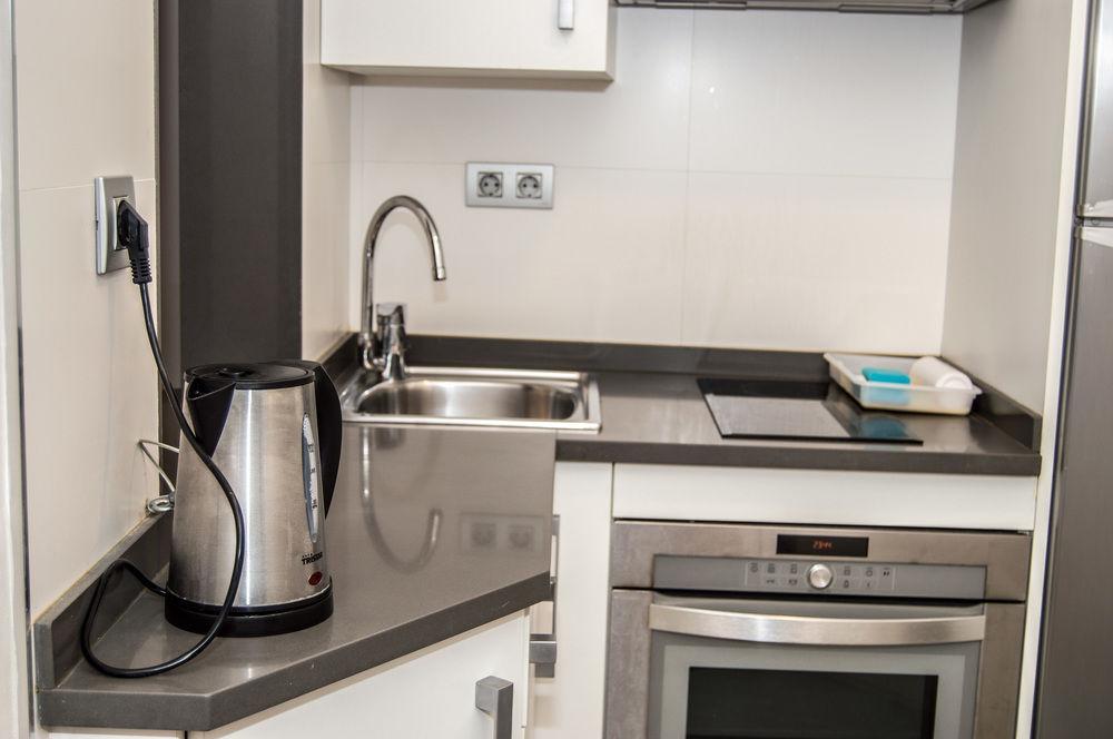 Apartamentos Turisticos Madanis L'Hospitalet de Llobregat Exteriér fotografie