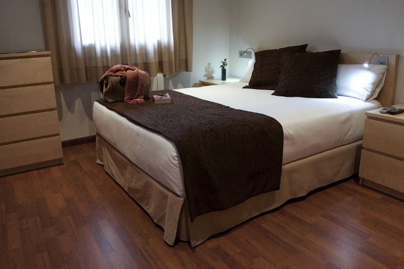 Apartamentos Turisticos Madanis L'Hospitalet de Llobregat Exteriér fotografie