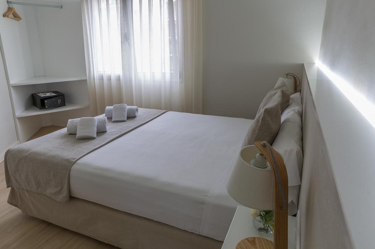 Apartamentos Turisticos Madanis L'Hospitalet de Llobregat Exteriér fotografie